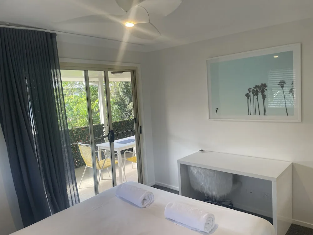 Byron Lakeside Holiday Apartments in Byron Bay, Australia - photo 4