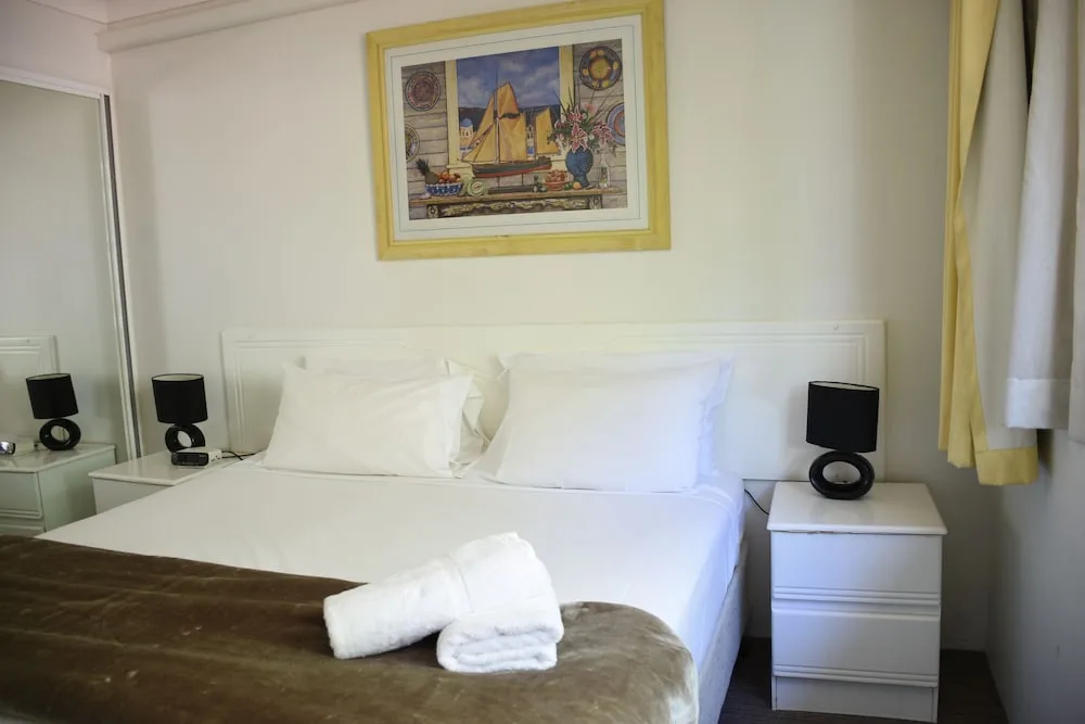 Copacabana Holiday Apartments in Surfers Paradise, Australia - photo 2