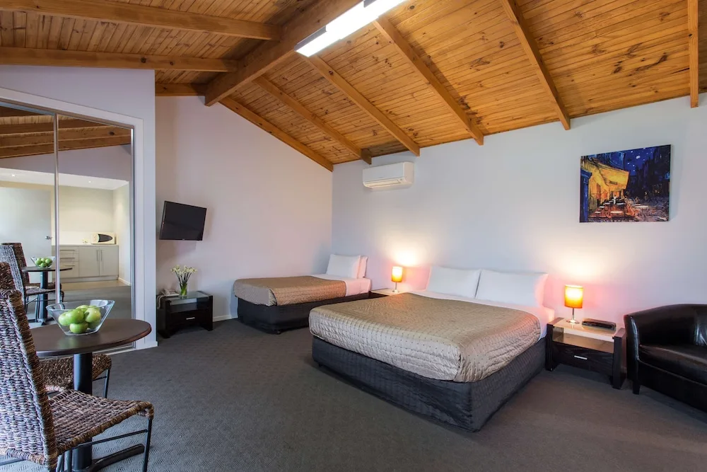 Best Western Colonial Village Motel in WARRNAMBOOL, Australia - photo 5