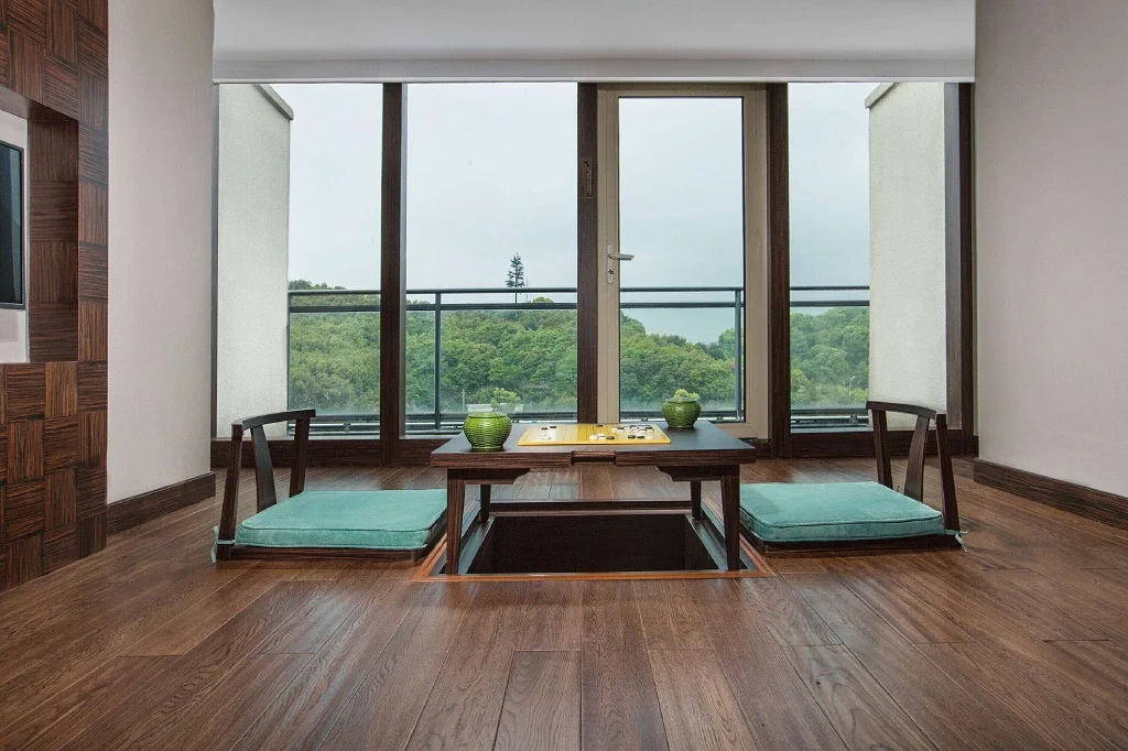Howard Johnson by Wyndham Dongqian Lake Plaza Ningbo in Ningbo, CHINA - photo 4