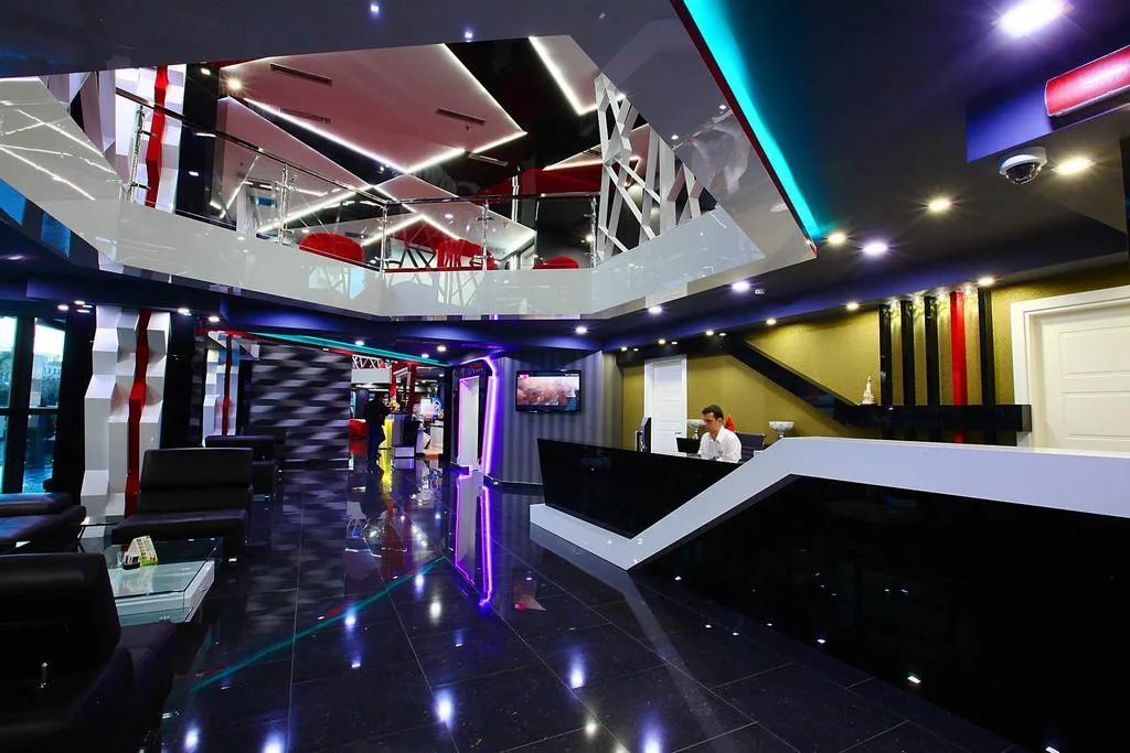 Partner in VLORE, ALBANIA - photo 3