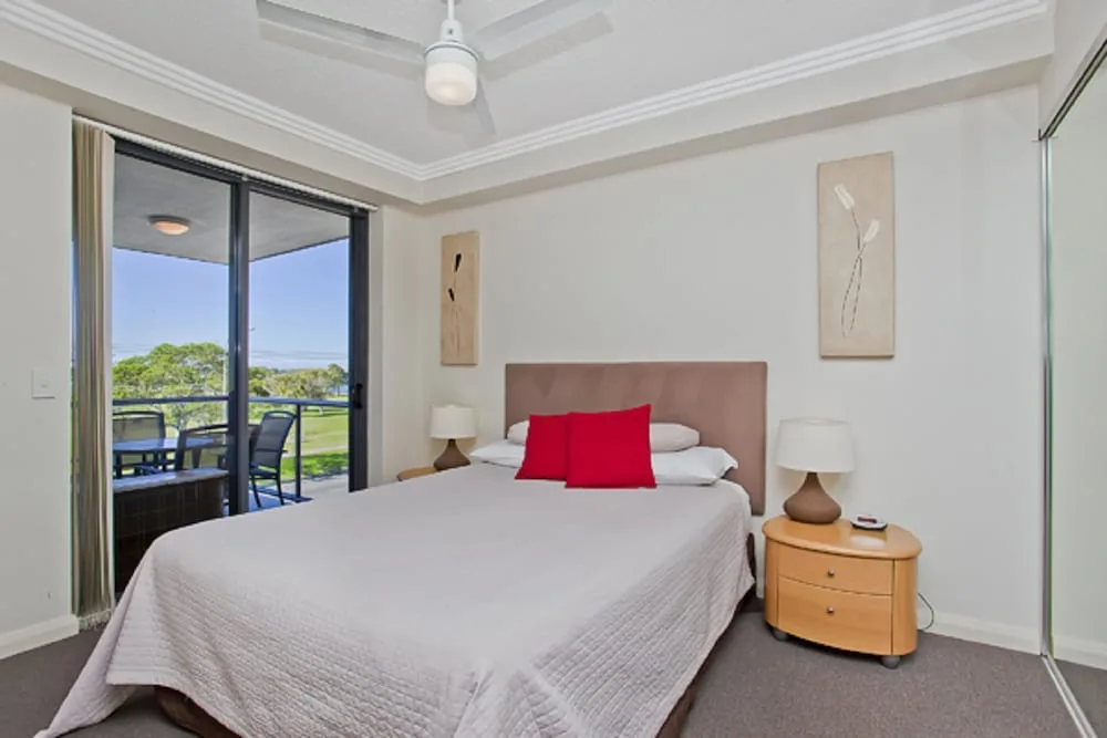 Aqualine Apartments in Southport, Australia - photo 4