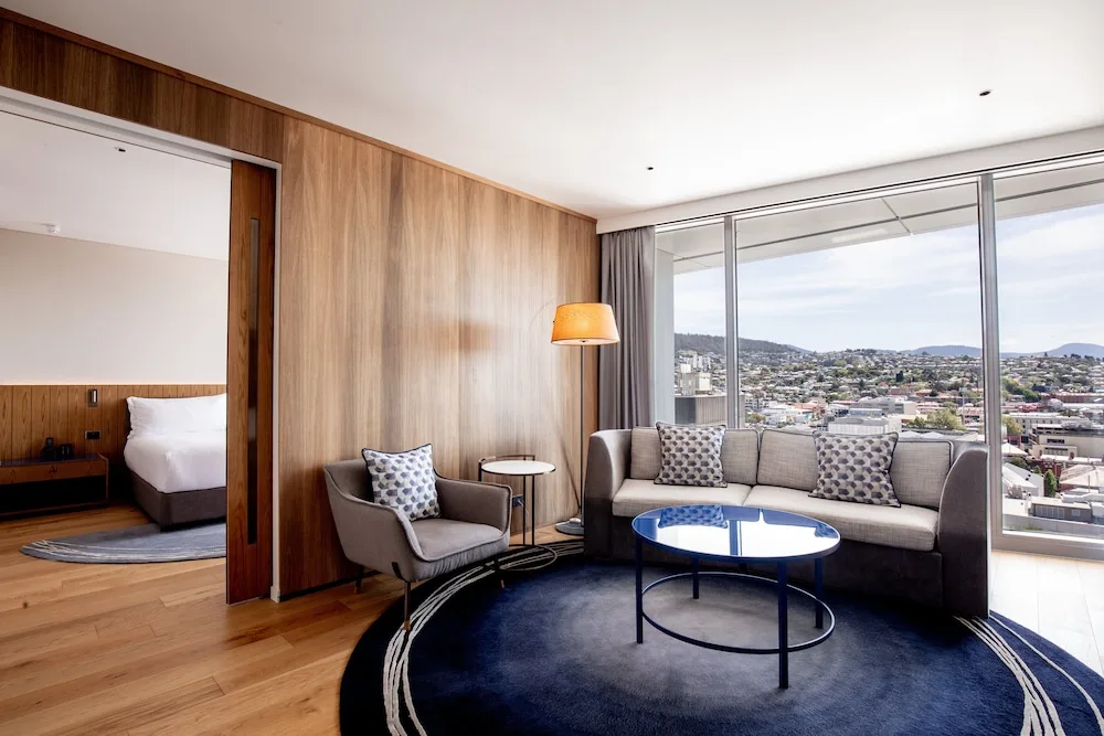 Crowne Plaza Hobart