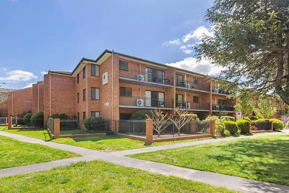 Oxley Court Serviced Apartments in Kingston, Australia