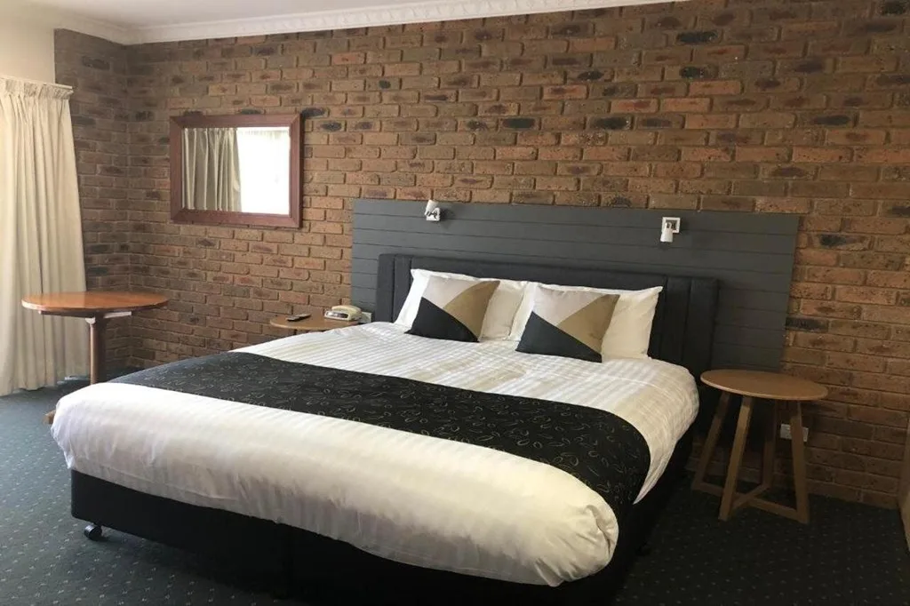 Best Western Travellers Rest Motor Inn in Swan Hill, Australia - photo 1