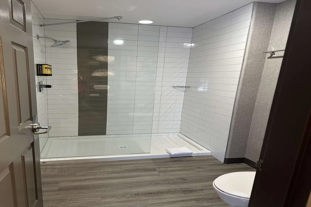 Best Western Plus West Edmonton in Edmonton, Canada - photo 4