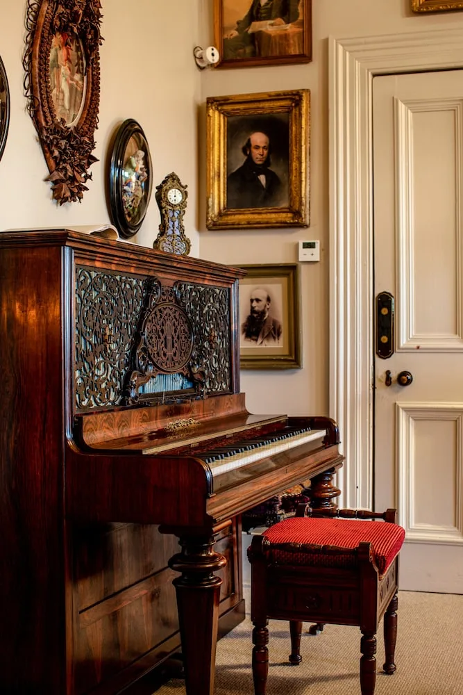 The Corinda Collection in Glebe, Australia - photo 2