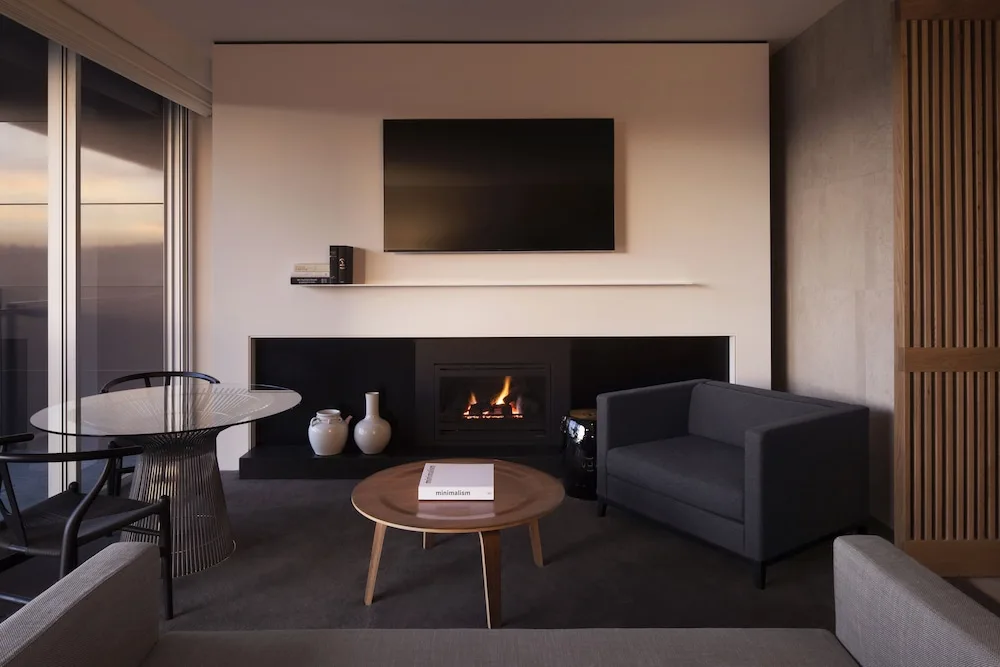 Hotel Realm in Barton, Australia - photo 4