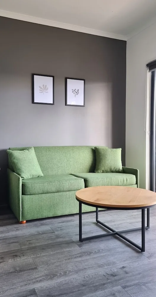 Seaview Motel and Apartments in Apollo Bay, Australia - photo 5