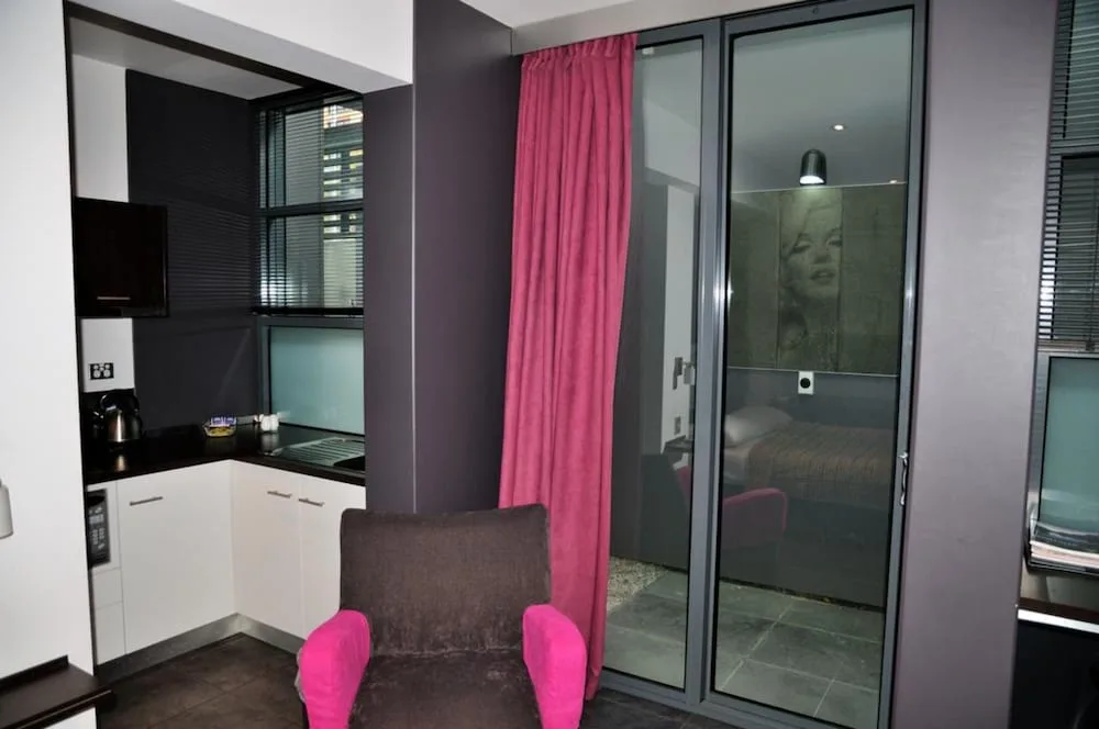 Zero Davey Boutique Apartment Hotel in Hobart, Australia - photo 5
