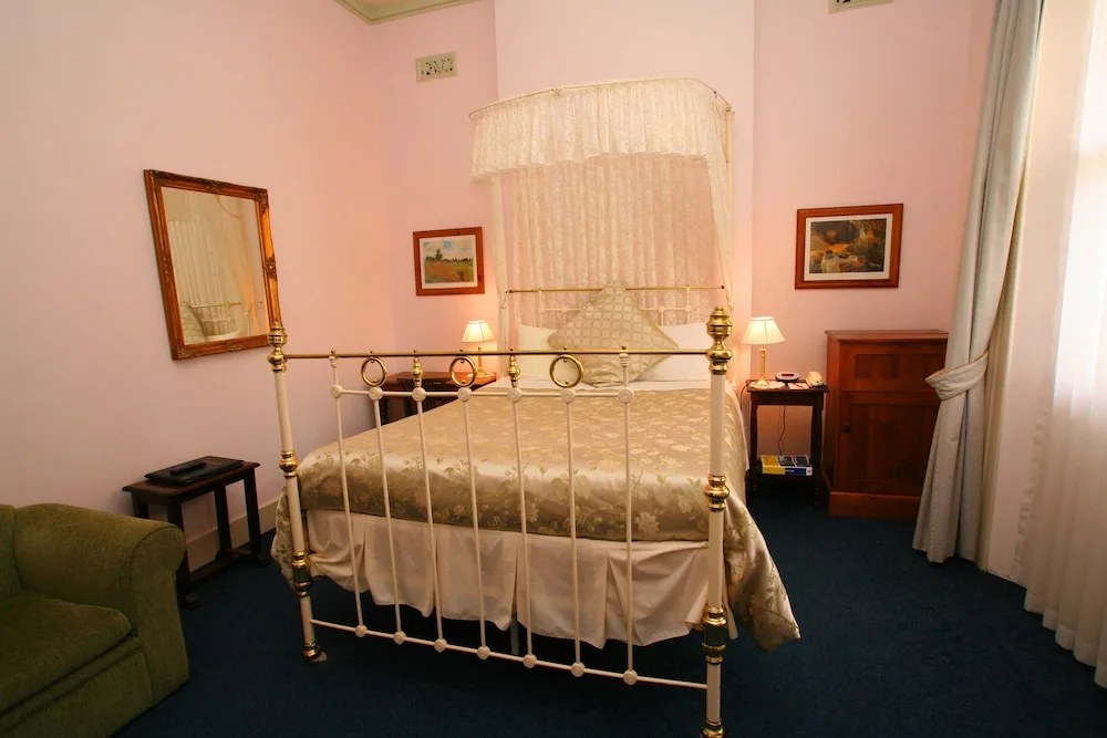 The Lodge on Elizabeth in North Hobart, Australia - photo 3