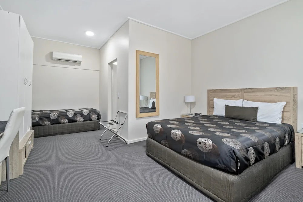 Quality Hotel Sherbourne Terrace in Shepparton, Australia - photo 2