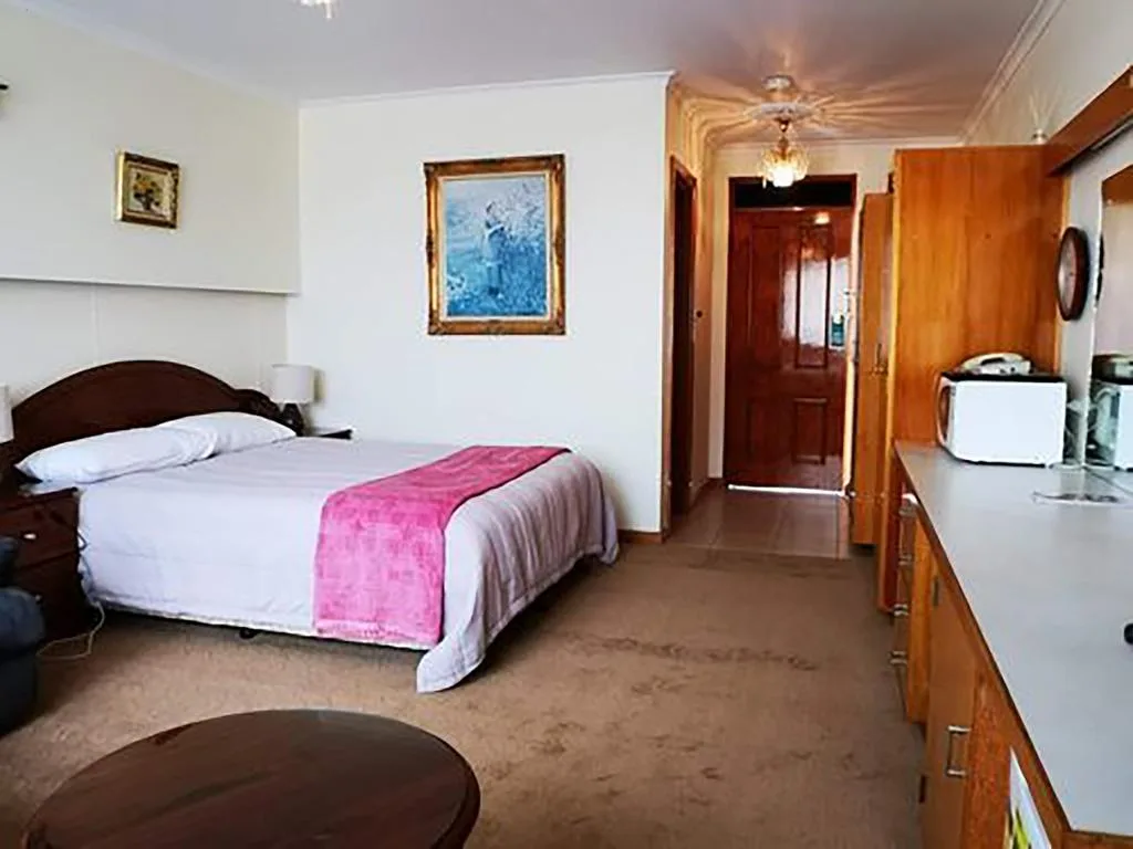 Motel Mayfair On Cavell in Tasmania - TAS, Australia - photo 2