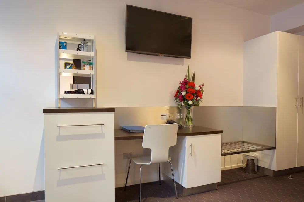 Zero Davey Boutique Apartment Hotel in Hobart, Australia - photo 2