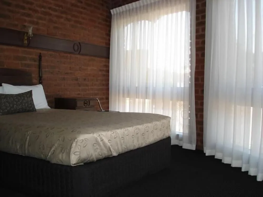 Albury Townhouse Motel in Albury, Australia - photo 3