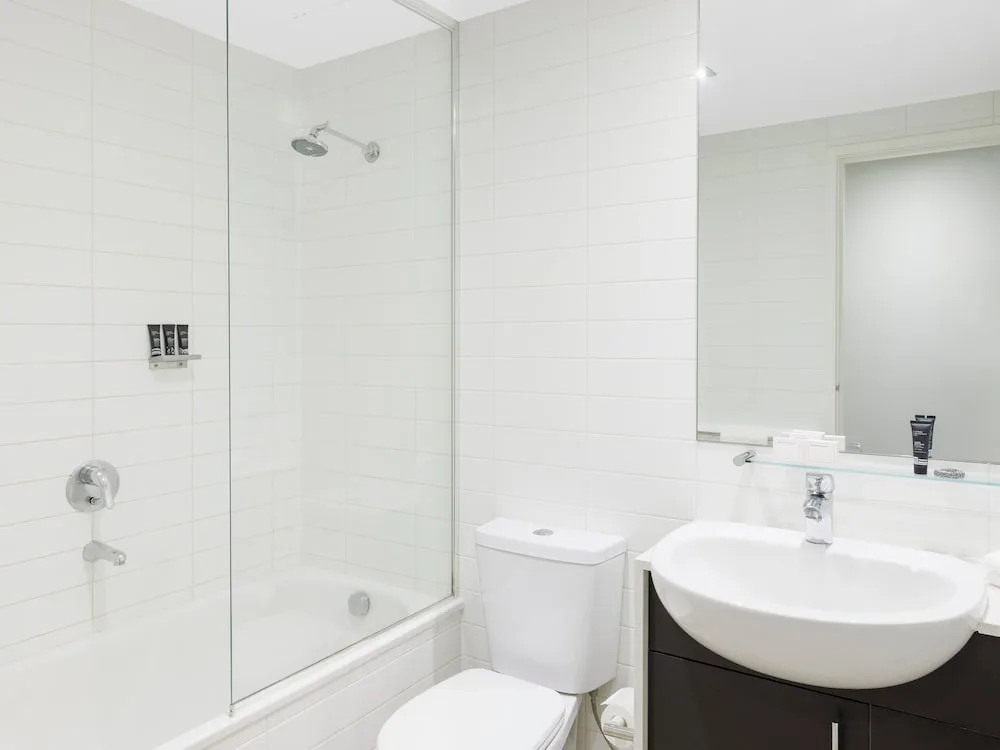 Brady Apartment Hotel Flinders Street in Melbourne, Australia - photo 3
