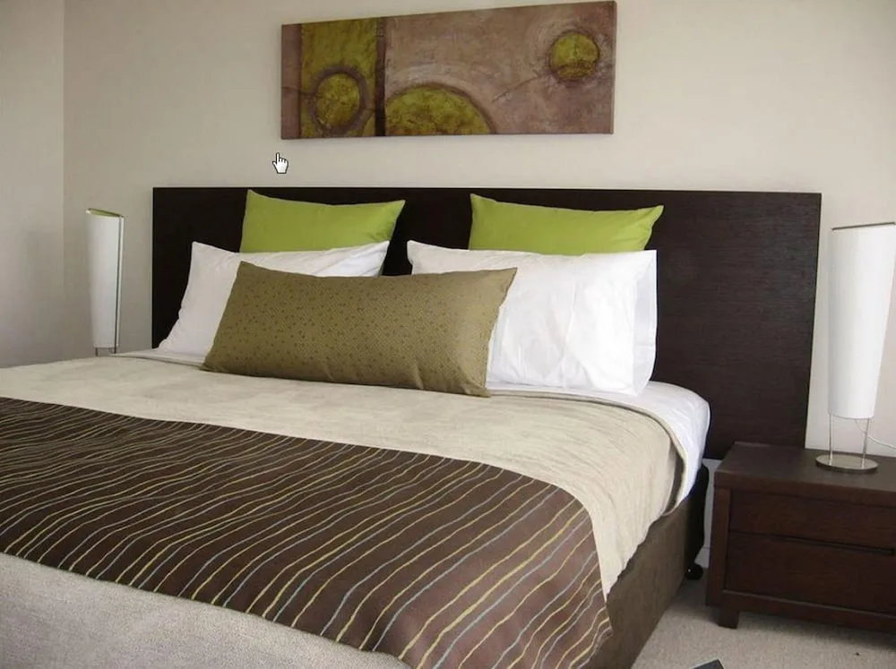 Azzura Greens Resort in Hope Island, Australia - photo 3