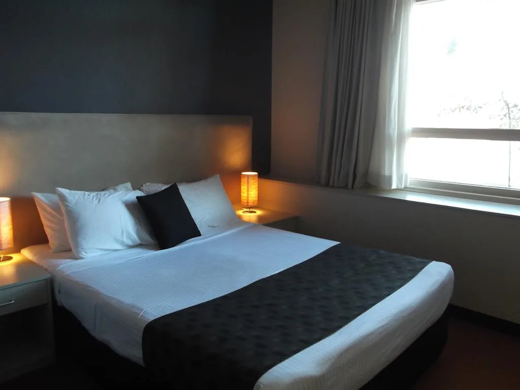 Statesman Hotel in Canberra, Australia - photo 5
