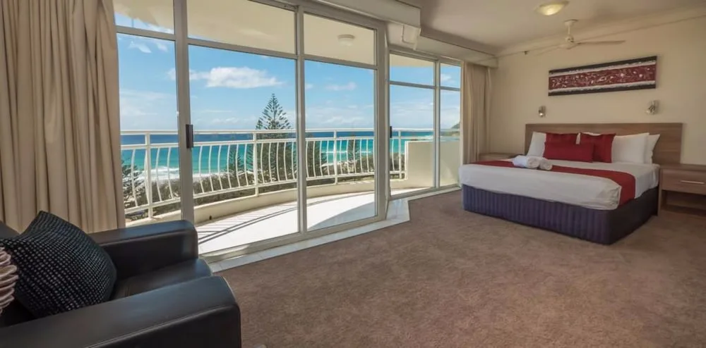 2nd Avenue Beachside Apartments in Burleigh Heads, Australia - photo 4