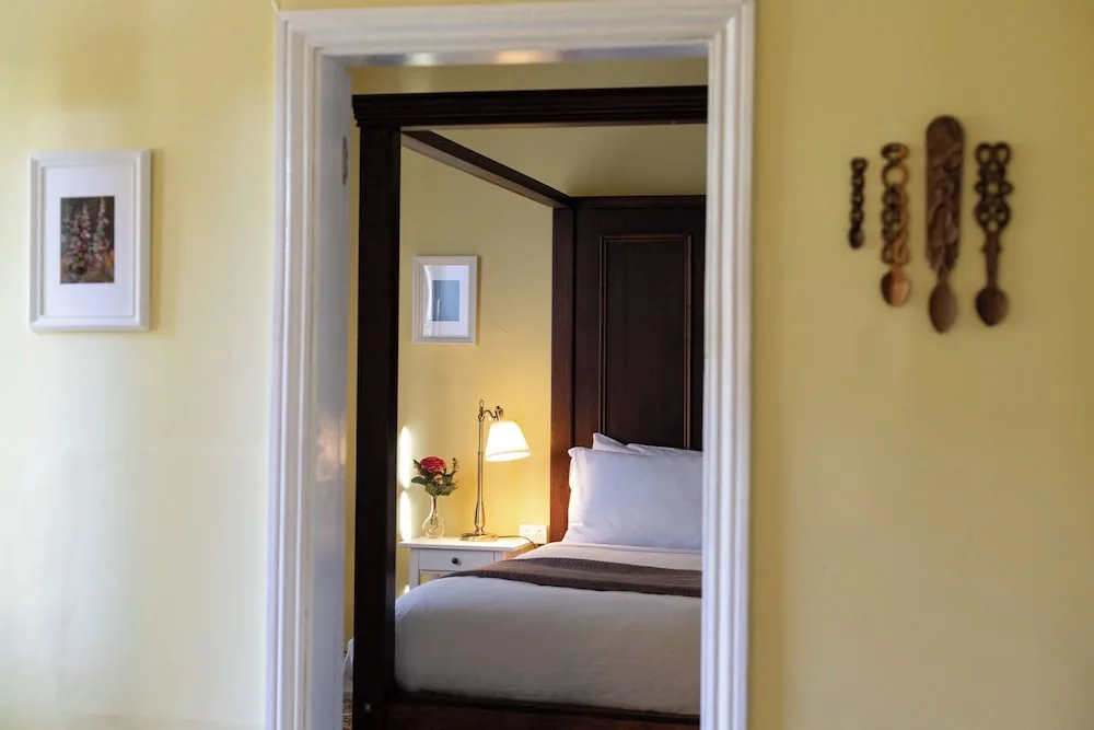 Alice's Cottages and Spa Hideaways in Launceston, Australia - photo 3