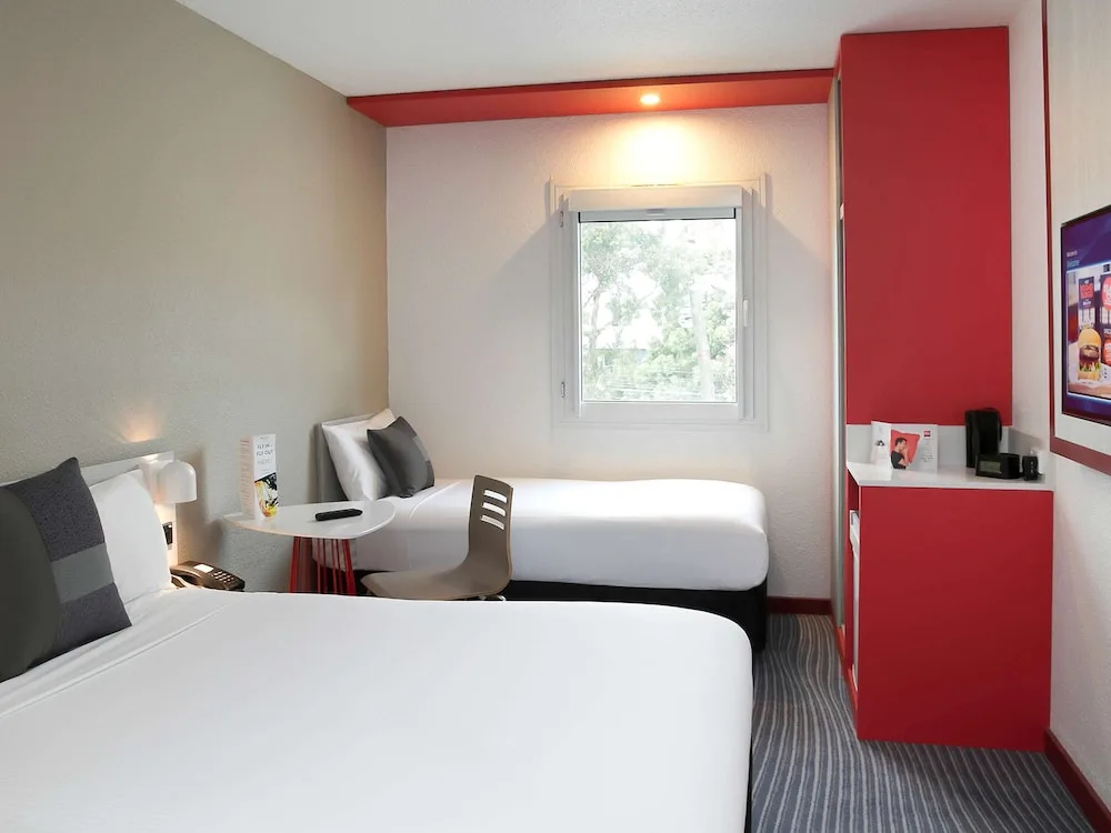 ibis Sydney Airport in Mascot, Australia - photo 4