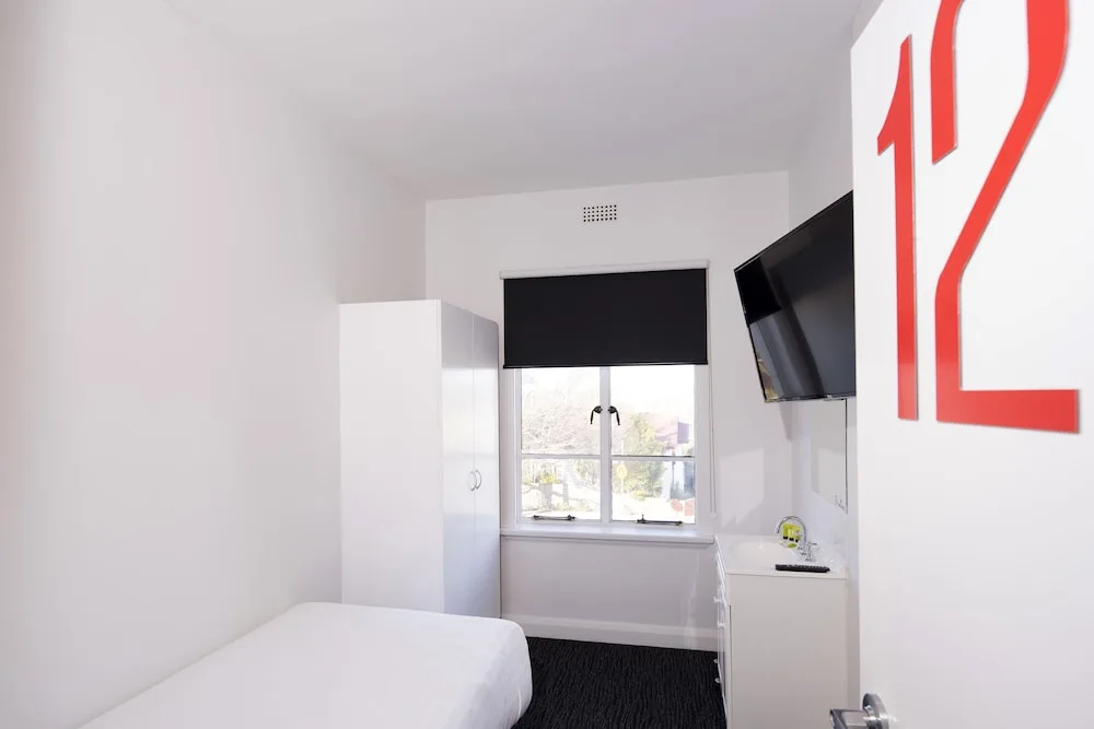 Mowbray Hotel in Mowbray, Australia - photo 4