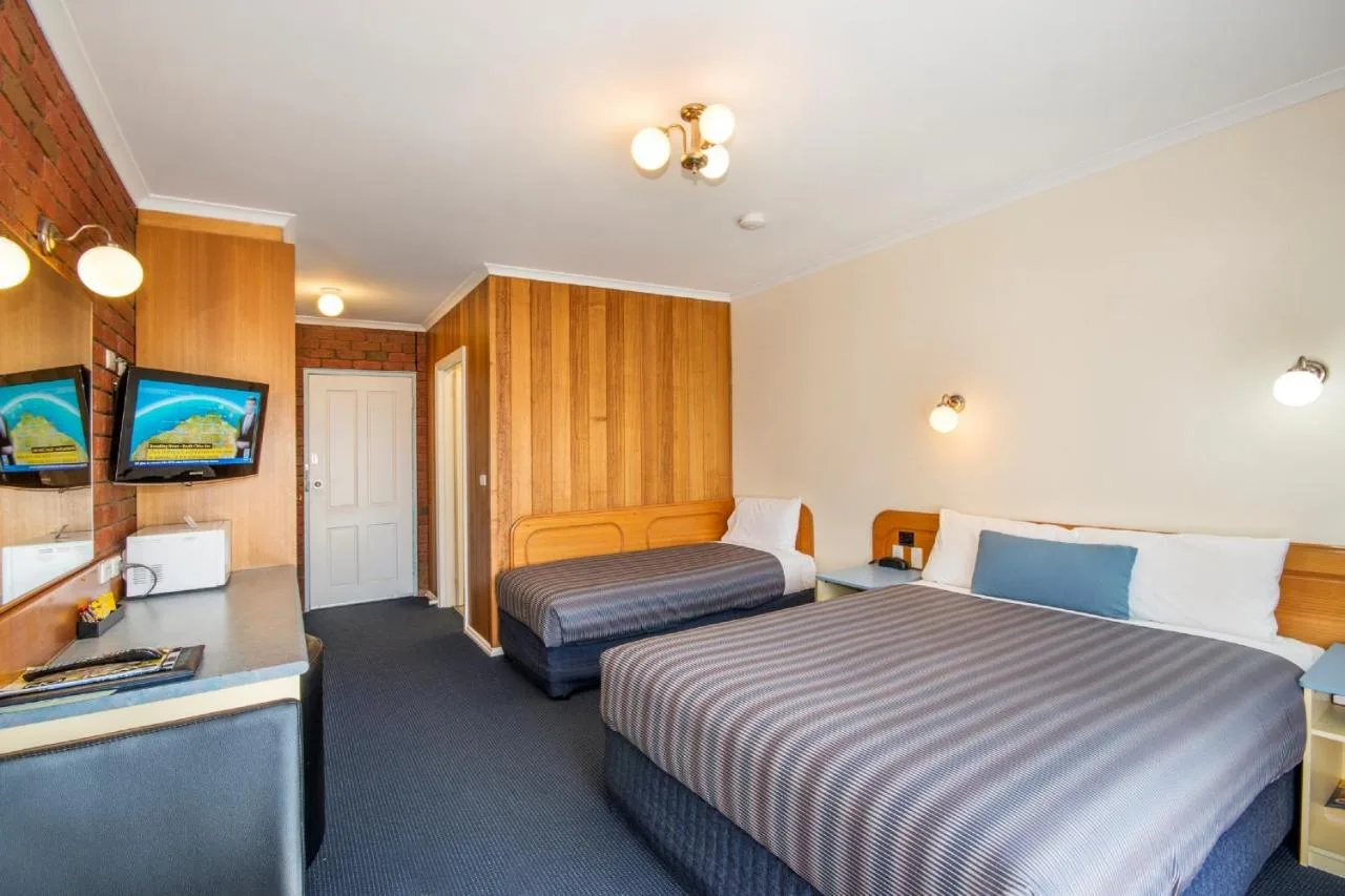Torquay Tropicana Motel in Torquay, Australia
