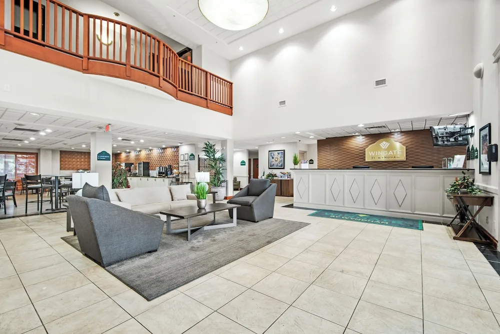 Wingate by Wyndham - Edmonton West in Edmonton, Canada - photo 2