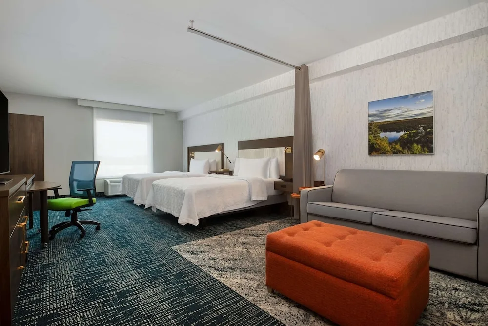 Home2 Suites by Hilton Huntsville in Huntsville, Canada - photo 2
