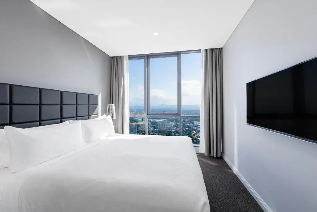 Meriton Suites Southport in Gold Coast, Australia - photo 4