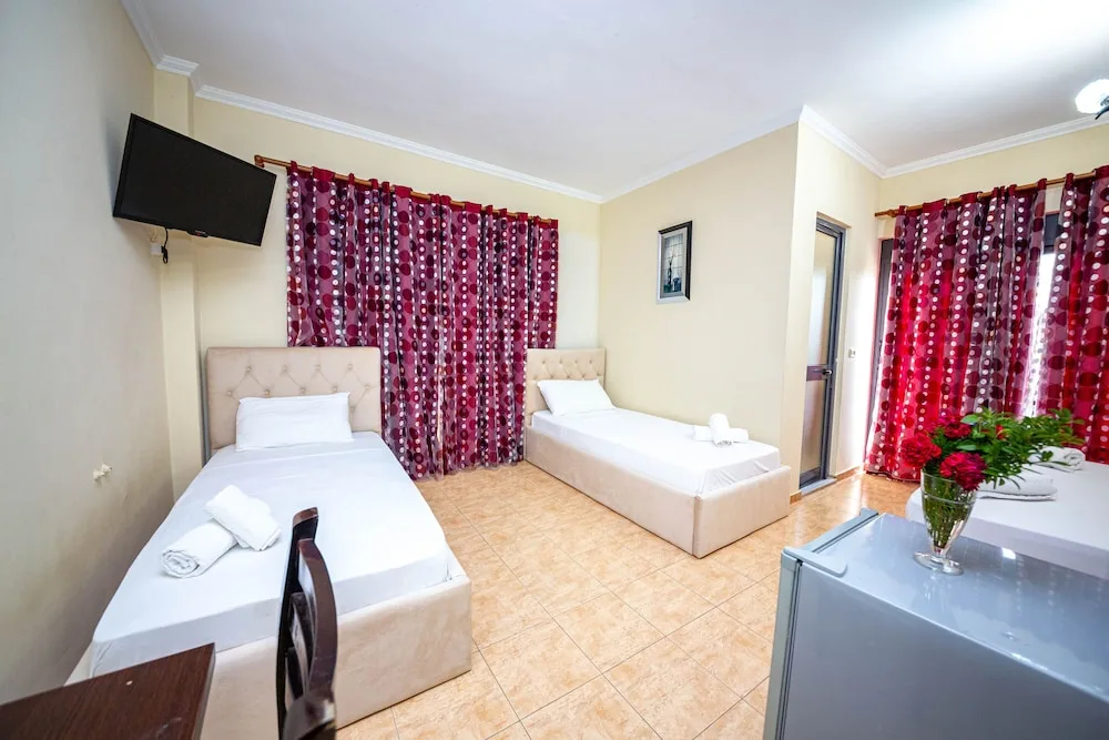 Hotel Primavera in Sarande, Albania - photo 5