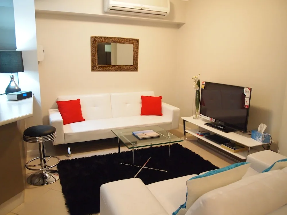Edge Apartments Cairns in Cairns North, Australia - photo 2
