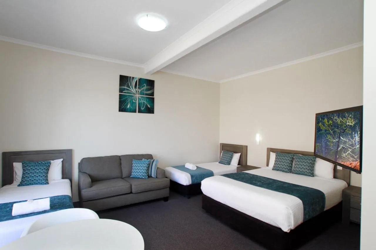 Twofold Bay Motor Inn in Eden, Australia - photo 2