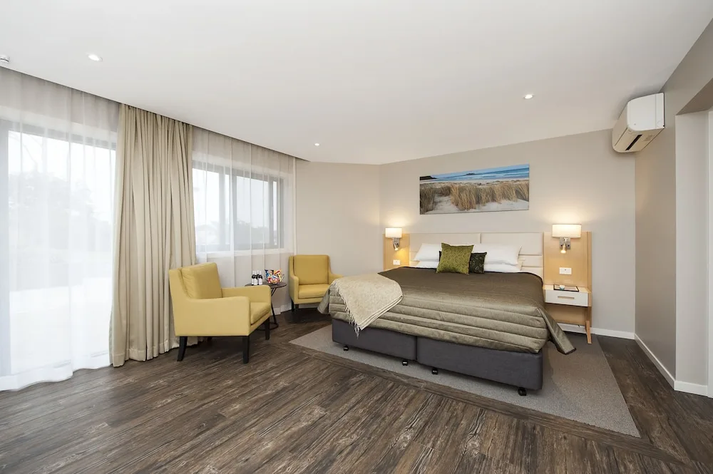 Allure on Ocean Motel in Mollymook, Australia - photo 5