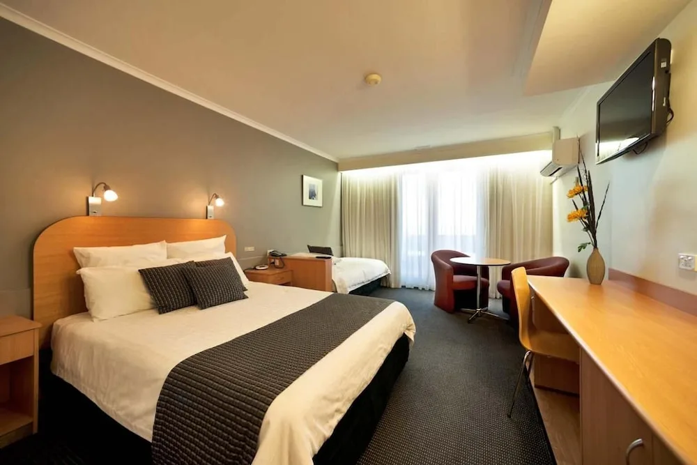 Beachfront Voyager Motor Inn in Burnie, Australia - photo 4