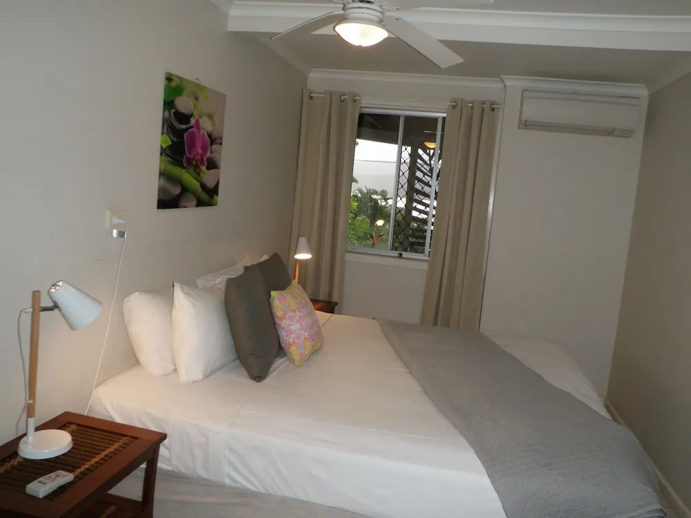 Airlie Apartments in Airlie Beach, Australia - photo 3