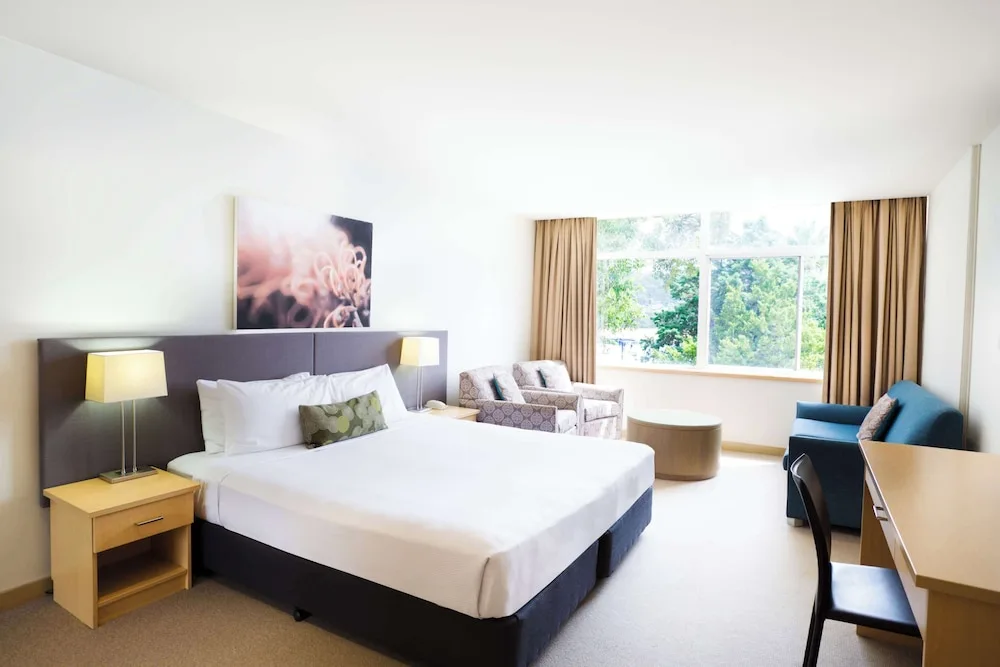 Metro Mirage Hotel Newport in Newport, Australia - photo 4