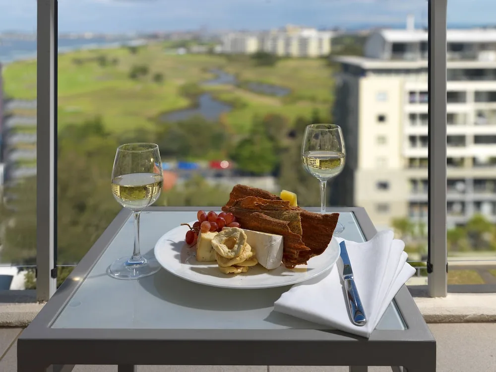 Sage Hotel Wollongong in Wollongong, Australia - photo 4