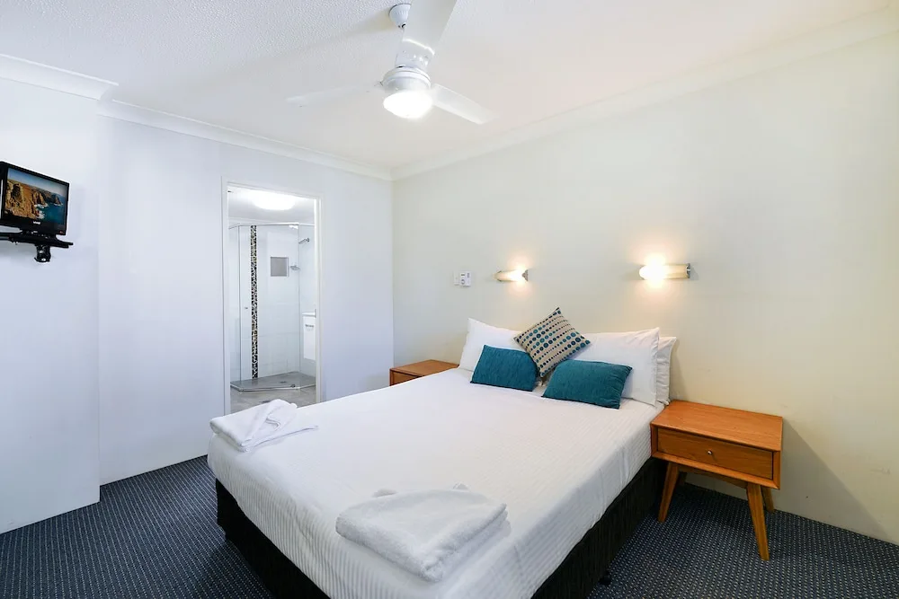 Atrium Resort in Biggera Waters, Australia - photo 3