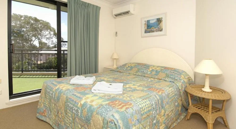Windsurfer Resort in Biggera Waters, Australia - photo 3