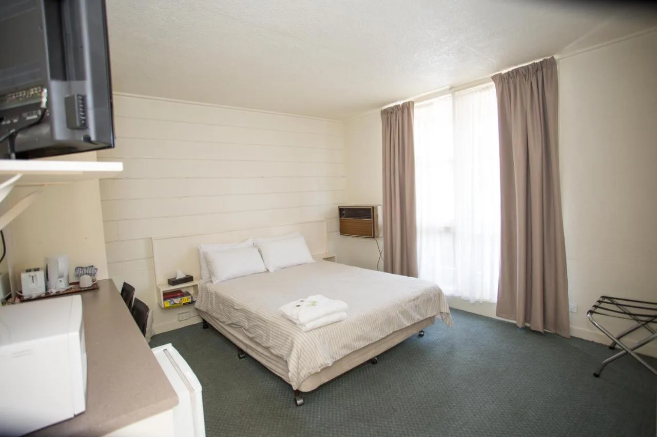 Corio Bay Motel in Geelong, Australia - photo 2