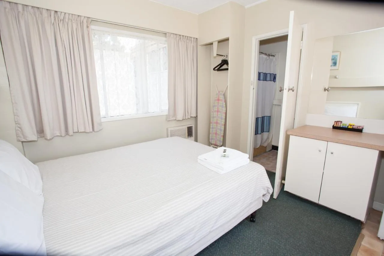 Corio Bay Motel in Geelong, Australia - photo 3