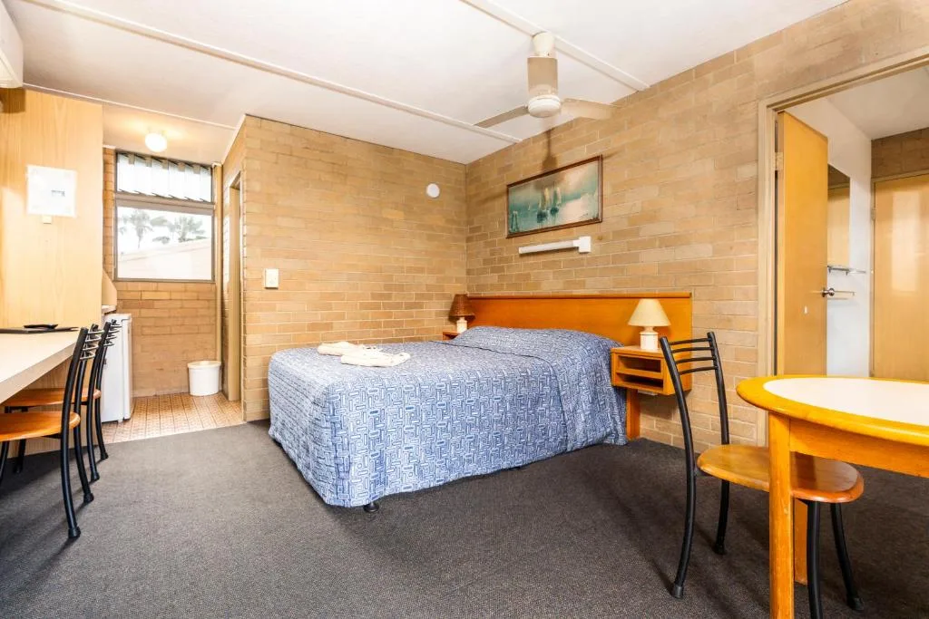 Town Centre Motor Inn in Byron Bay & North Coast - NSW, Australia - photo 4