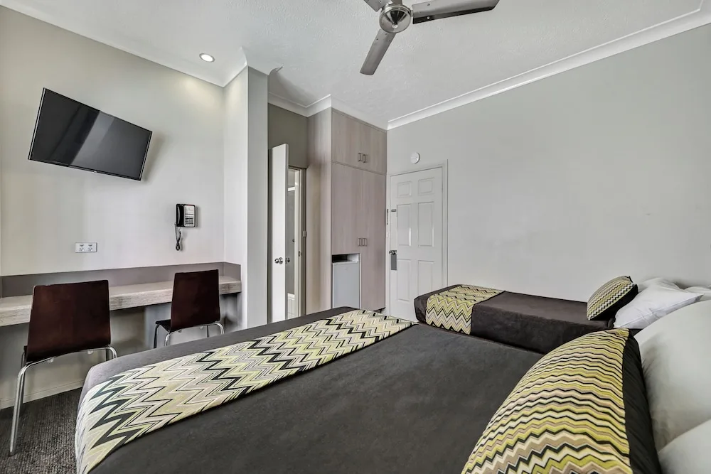 City Oasis Inn Townsville, SureStay Collection by BW in Townsville, Australia - photo 4