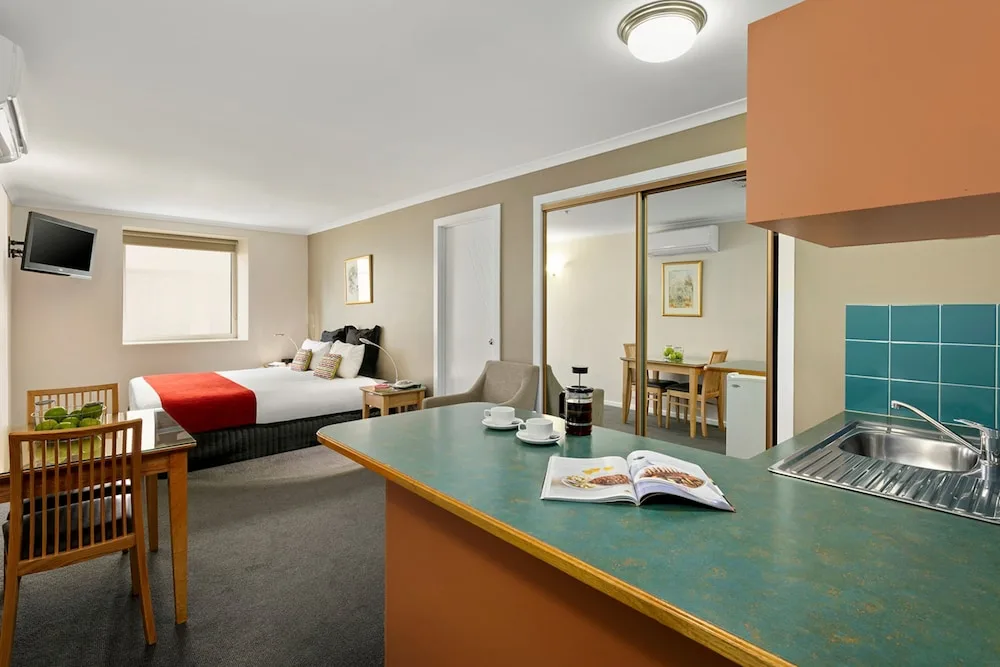 Hobart Waterfront Apartments in Hobart, Australia - photo 5