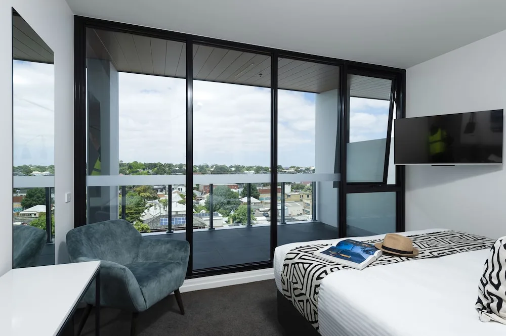 Oaks R Suites Geelong in Geelong, Australia - photo 4