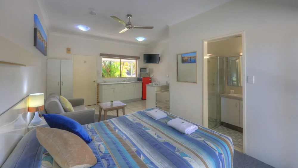 Yamba Motor Inn in Yamba, Australia - photo 4