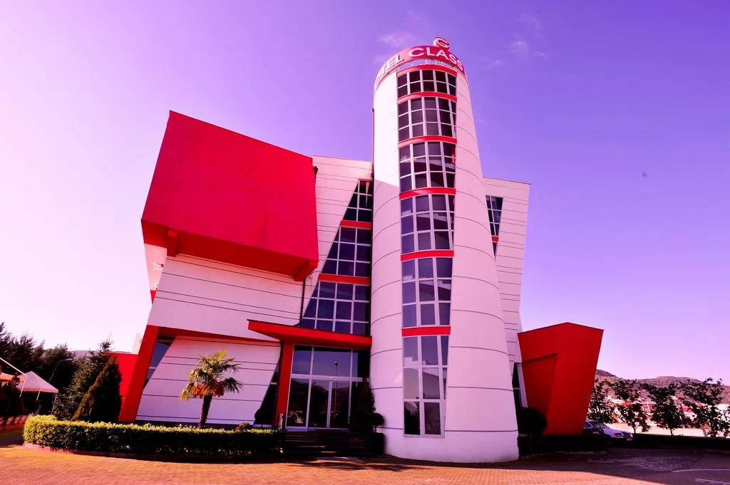Class Hotel in VORE, Albania - photo 3