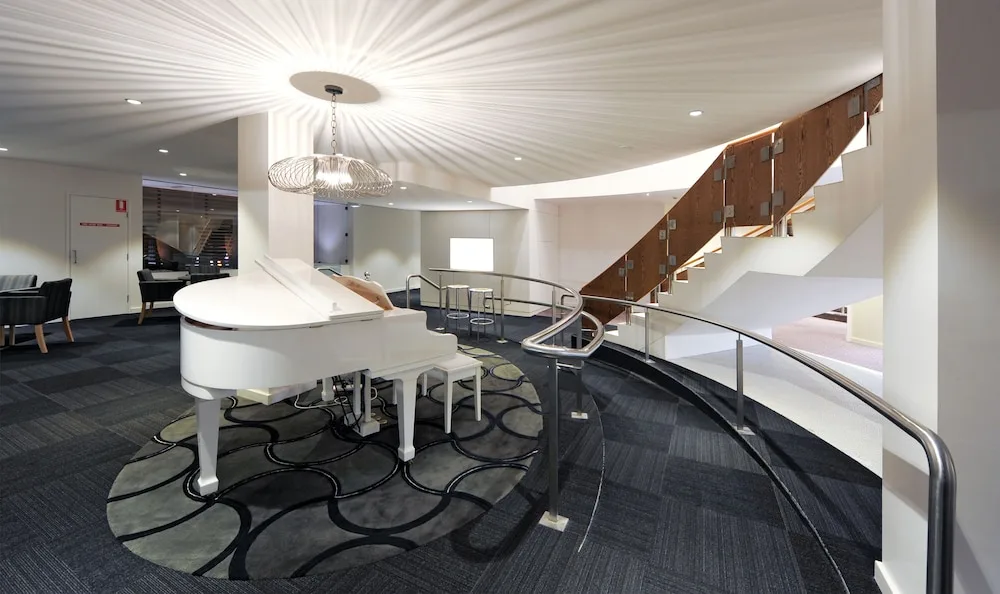 The Executive Inn in New Lambton, Australia - photo 4