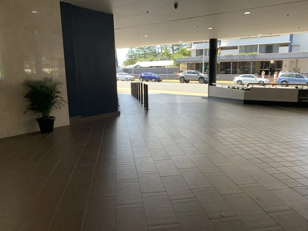 Ocean Plaza Resort in Coolangatta, Australia - photo 3